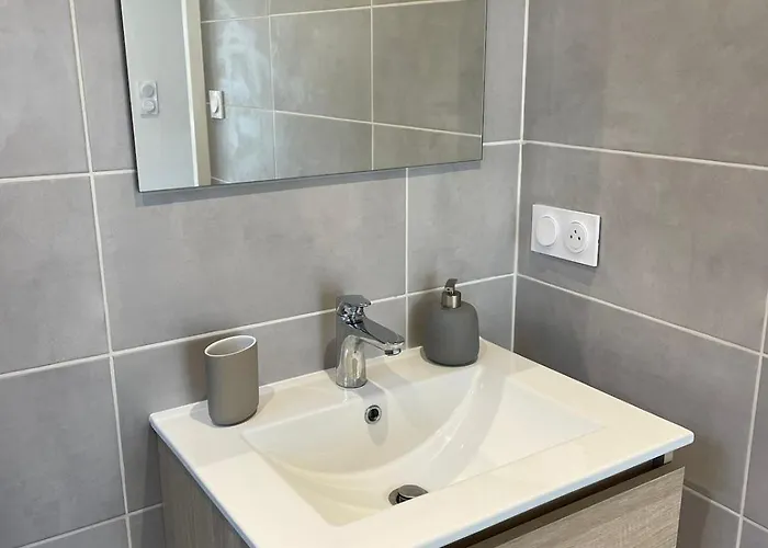 Au Coeur Des Gorges Du Tarn